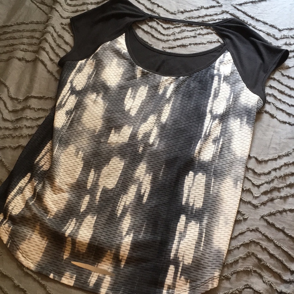 Under armour open back top